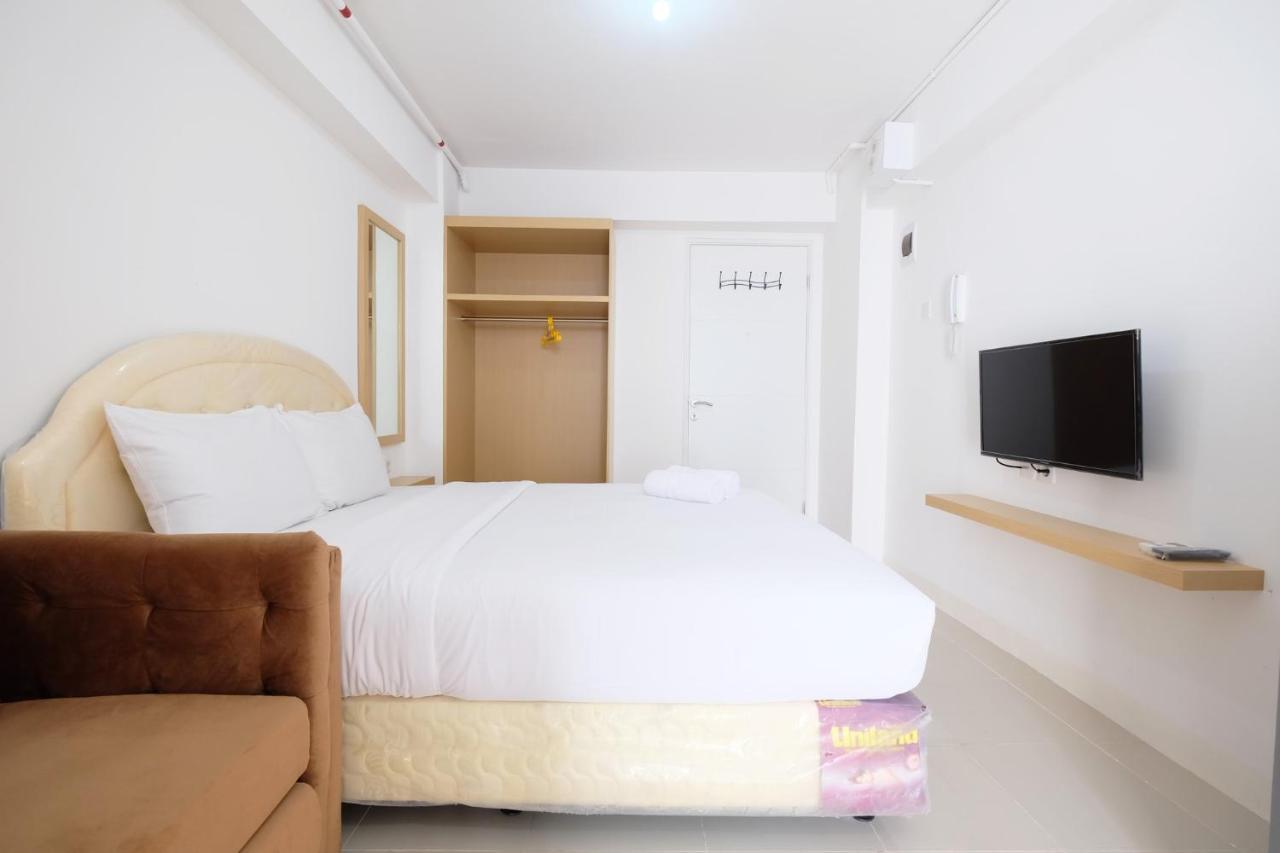 Affordable With Sofa Bed At Bassura By Travelio Appartement *